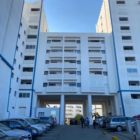 Rocha House アパート ポルティマン